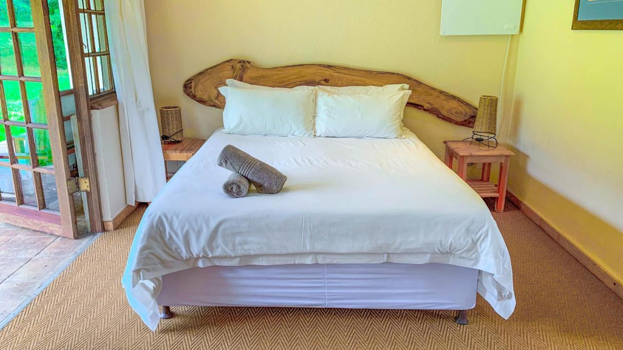 Wits End Mountain Resort Champagne Valley 外观 照片