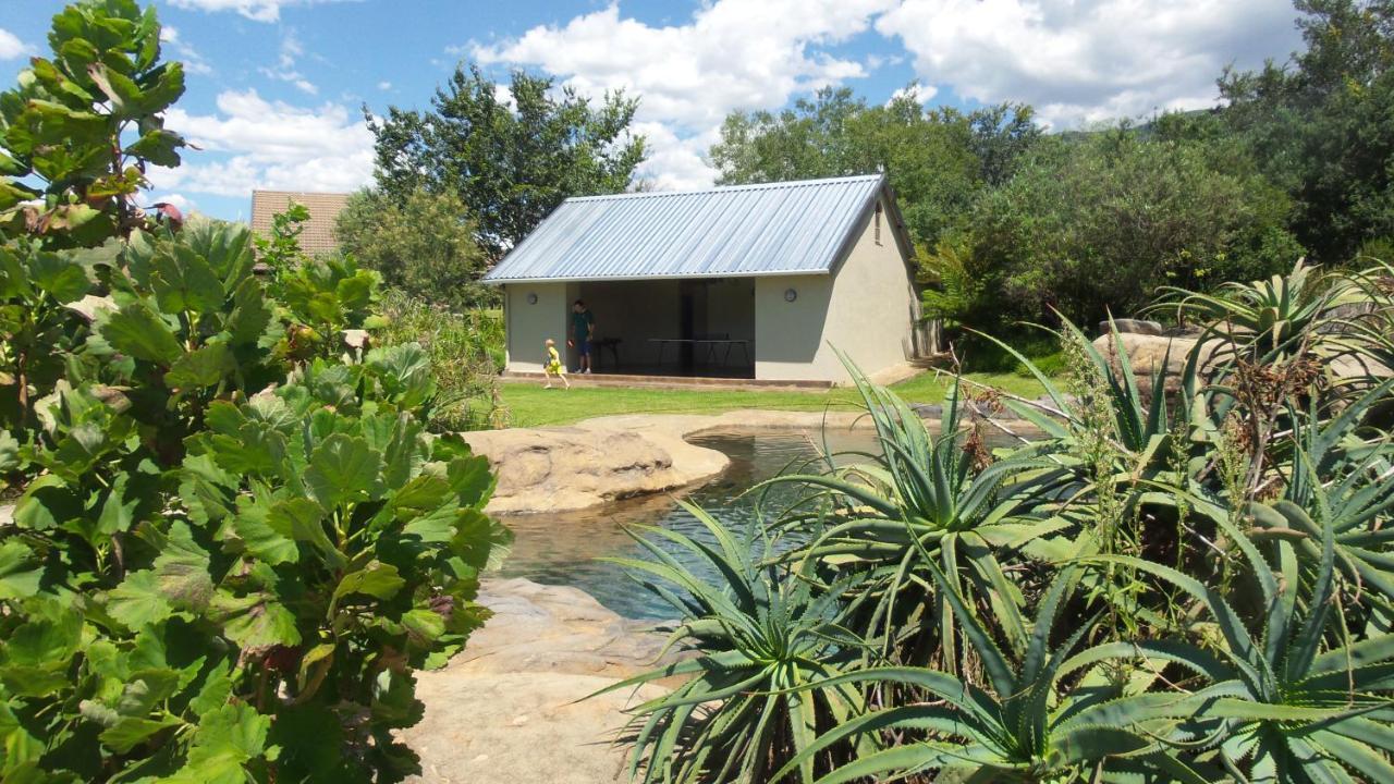 Wits End Mountain Resort Champagne Valley 外观 照片