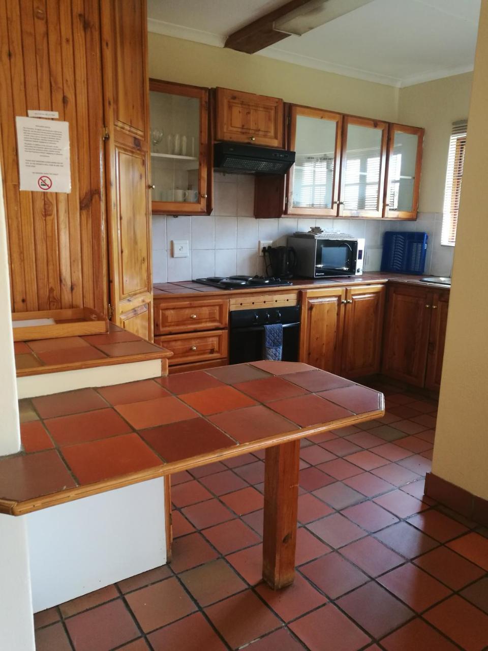 Wits End Mountain Resort Champagne Valley 外观 照片